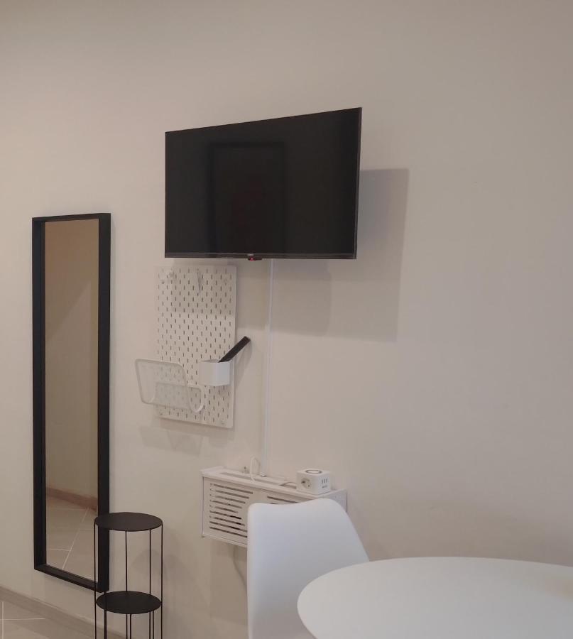 Guazzo Apartment - Self Check-In パルマ エクステリア 写真